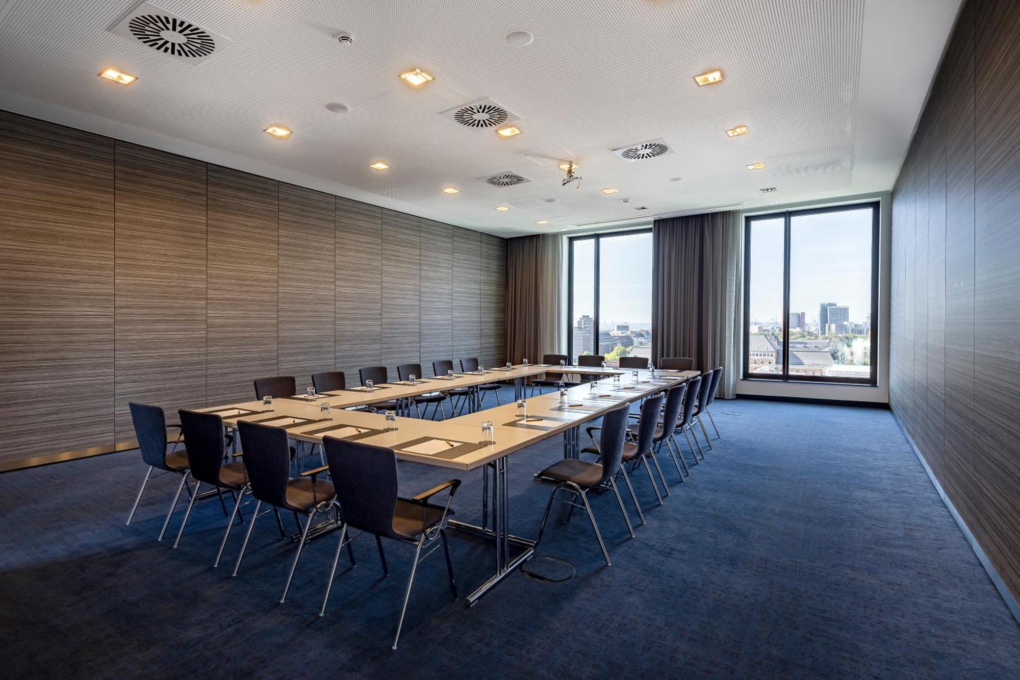 Intercityhotel Dammtor-messe Отель Гамбург