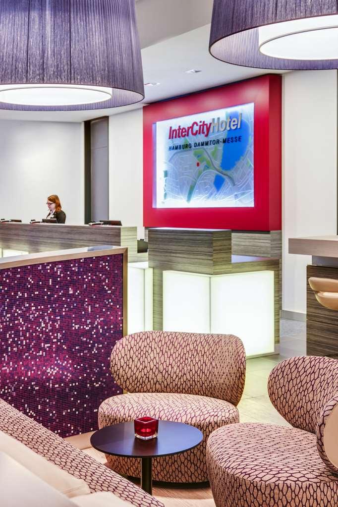 Отель Intercityhotel Dammtor-messe